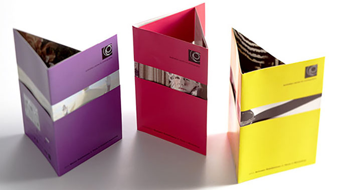 國外風(fēng)折頁設(shè)計-優(yōu)秀折頁設(shè)計公司