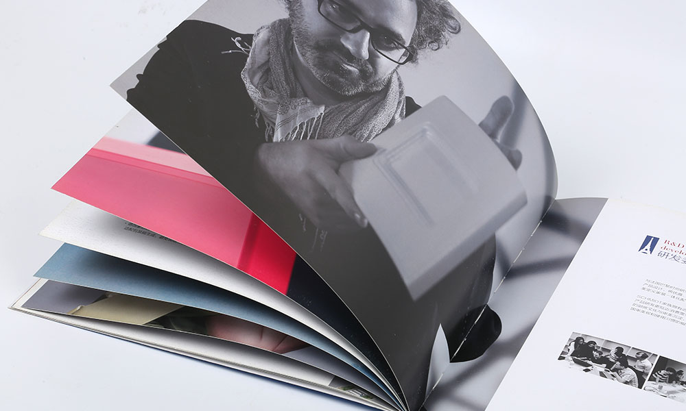 廣告畫冊設(shè)計哪個好？